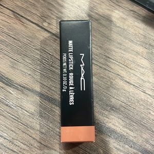 MAC LOVE U BACK NUDE LIPSTICK